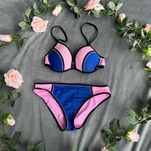 Victoria’s Secret color block bikini